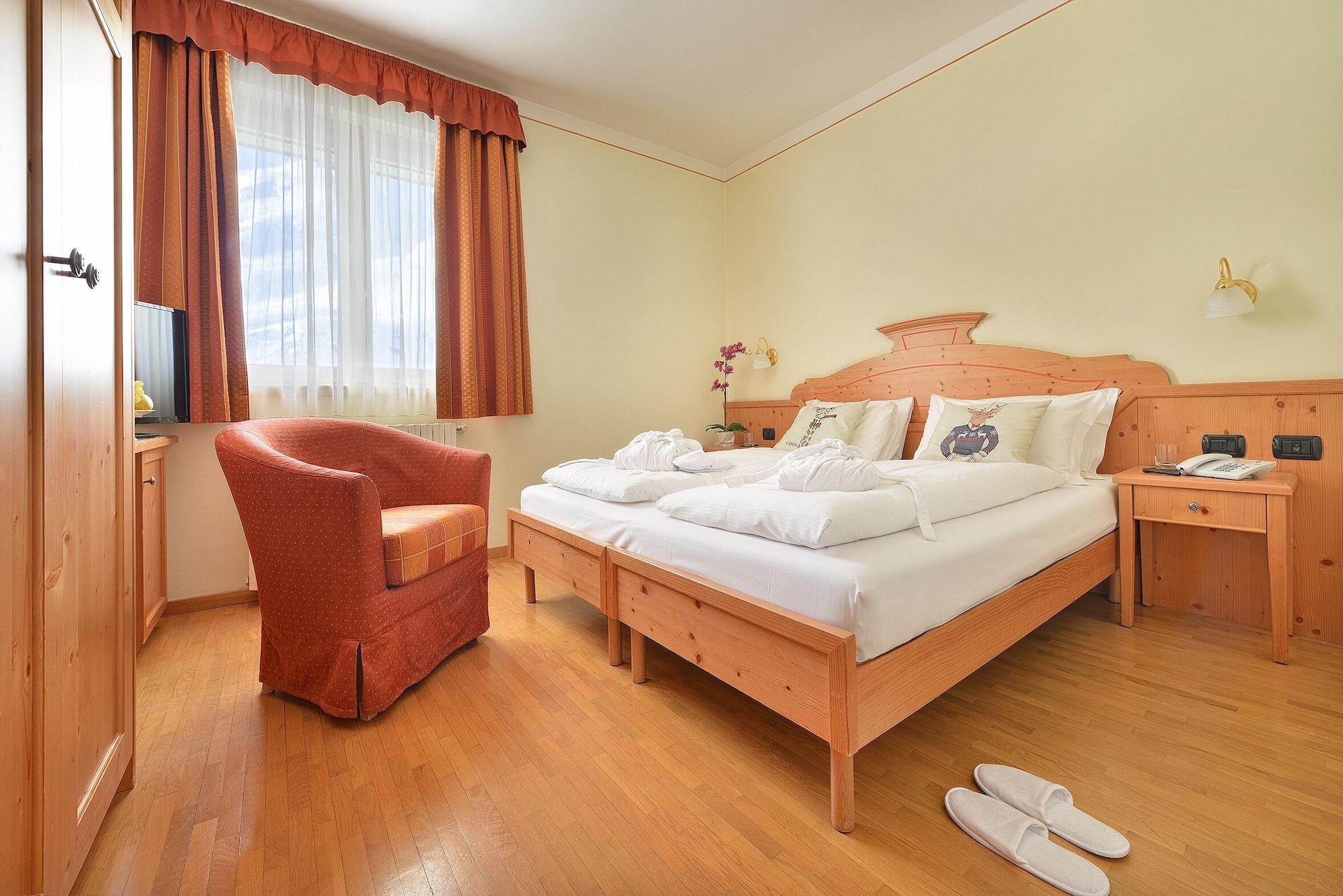 Hotel Interalpen Isolaccia Zewnętrze zdjęcie